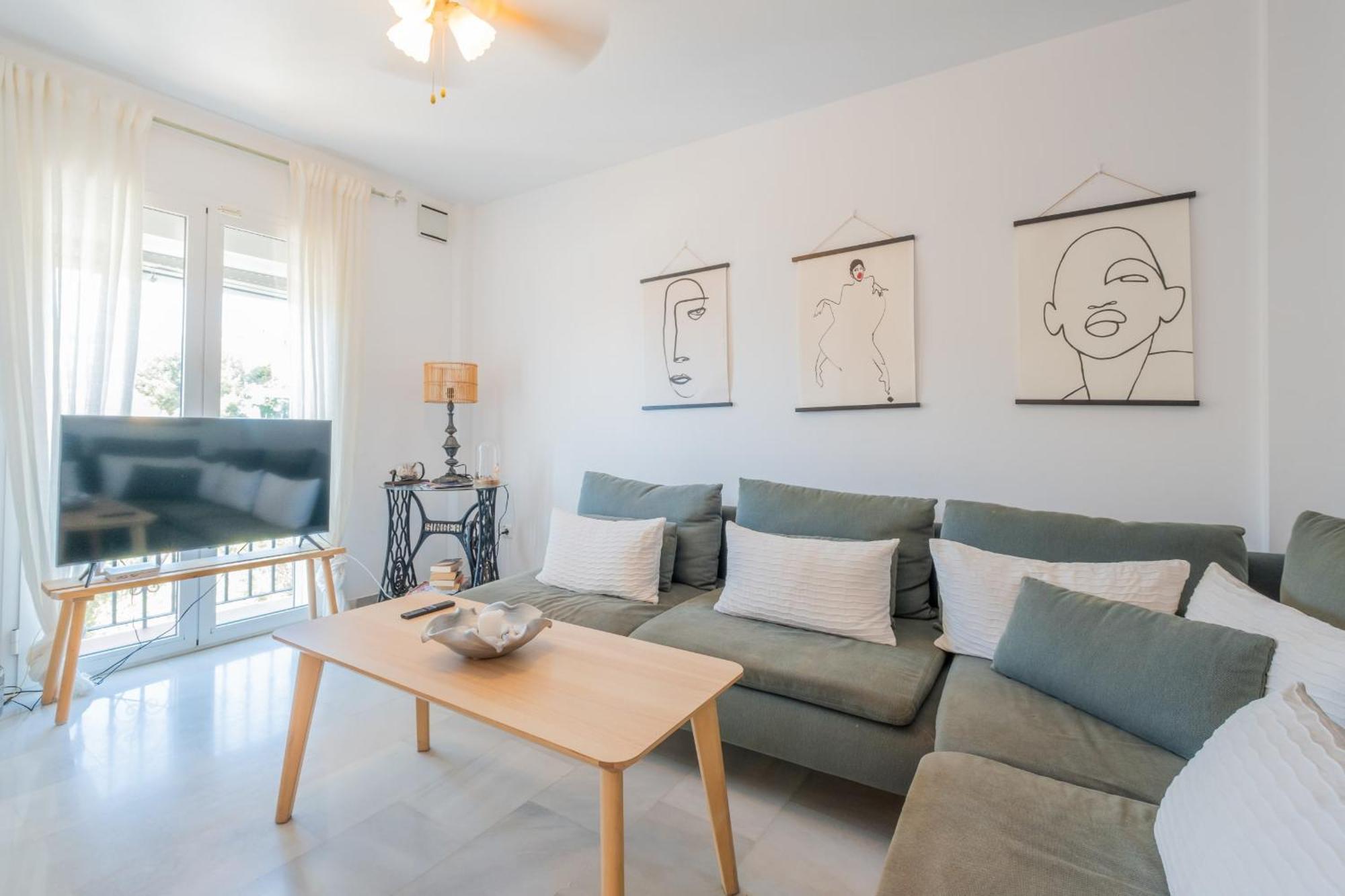 Aljamar 24 Comfortable House Near Burriana Casa de vacances Nerja